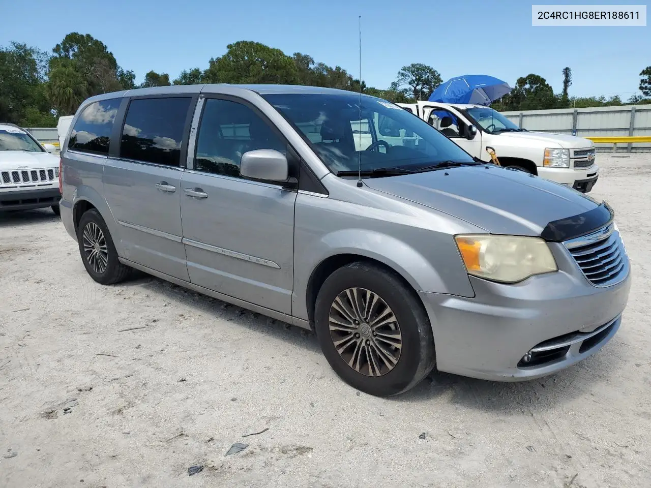 2014 Chrysler Town & Country S VIN: 2C4RC1HG8ER188611 Lot: 57030715