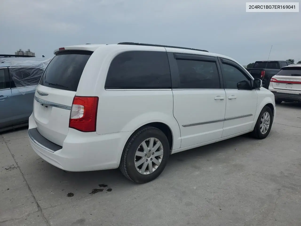 2014 Chrysler Town & Country Touring VIN: 2C4RC1BG7ER169041 Lot: 65803955