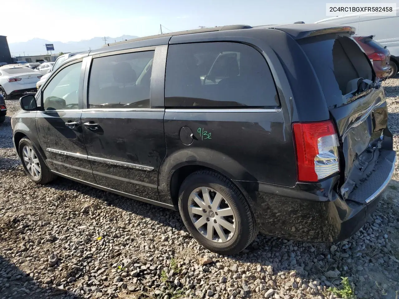 2015 Chrysler Town & Country Touring VIN: 2C4RC1BGXFR582458 Lot: 62357825