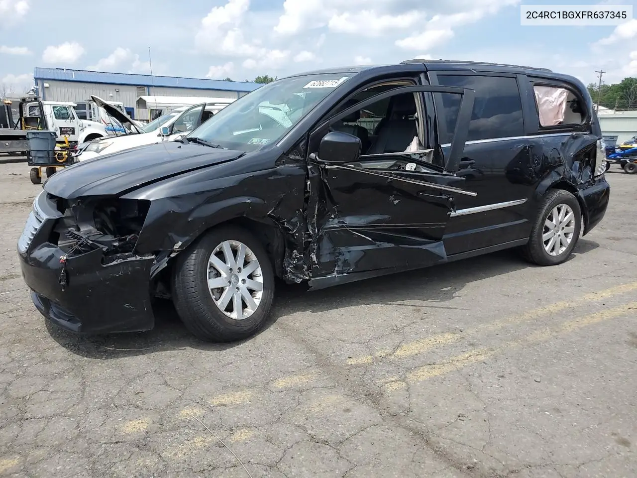 2c4rc1bgxfr637345 2C4RC1BGXFR637345 2015 Chrysler Town & Country Touring