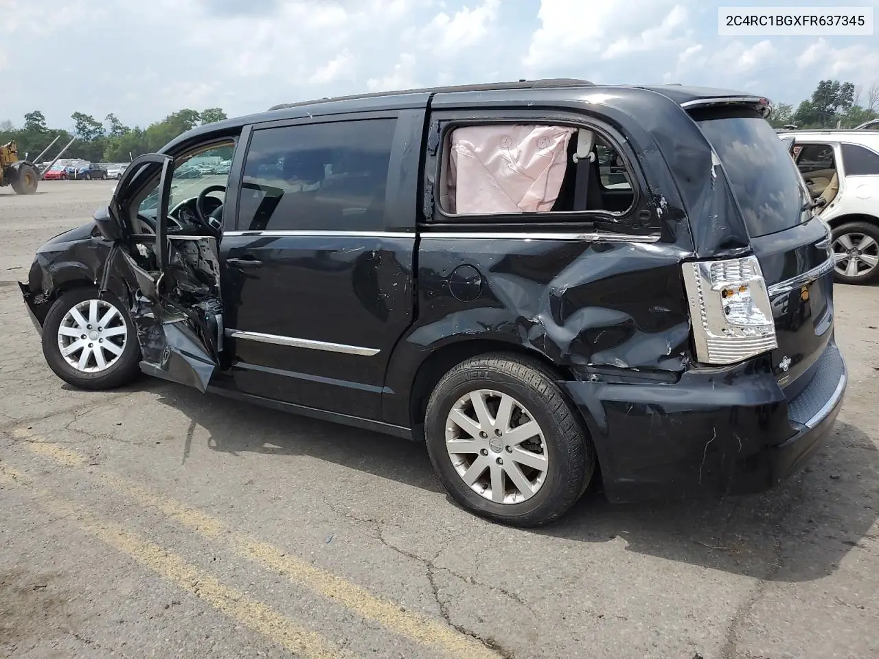 2c4rc1bgxfr637345 2C4RC1BGXFR637345 2015 Chrysler Town & Country Touring