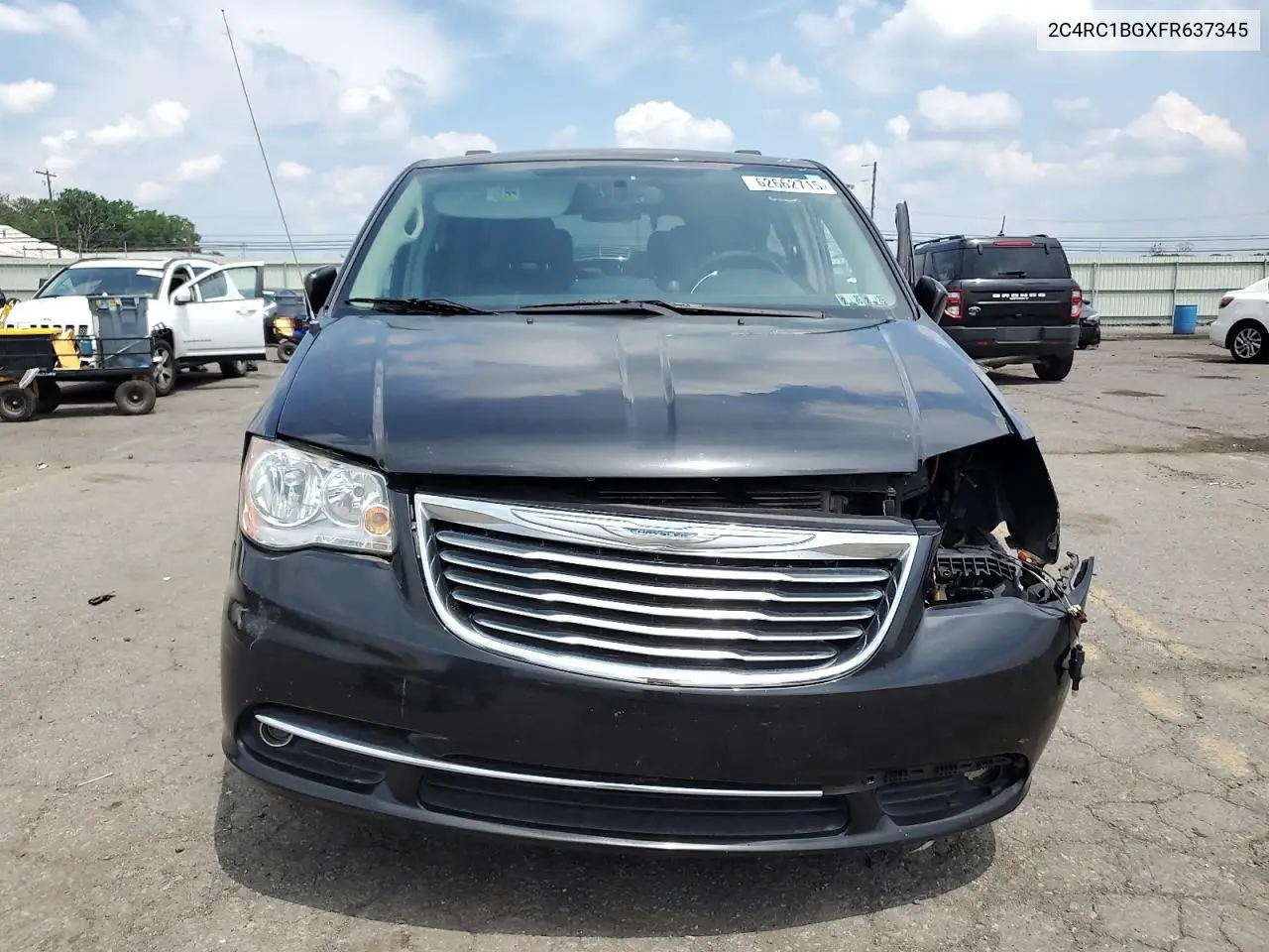 2c4rc1bgxfr637345 2C4RC1BGXFR637345 2015 Chrysler Town & Country Touring