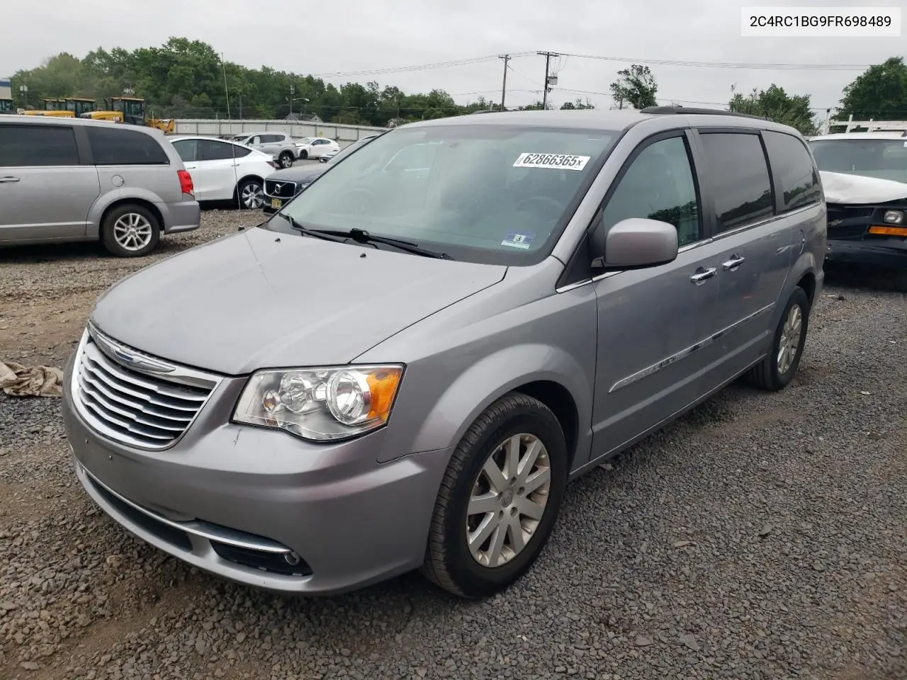 2015 Chrysler Town & Country Touring VIN: 2C4RC1BG9FR698489 Lot: 62866365