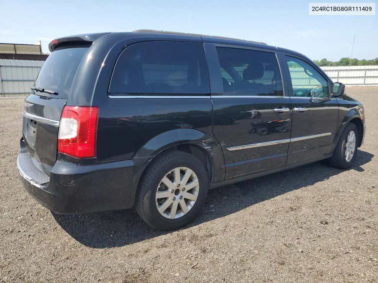 2016 Chrysler Town & Country Touring VIN: 2C4RC1BG8GR111409 Lot: 63089485