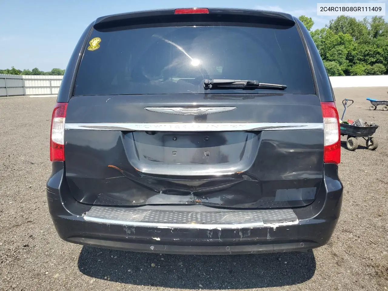 2016 Chrysler Town & Country Touring VIN: 2C4RC1BG8GR111409 Lot: 63089485