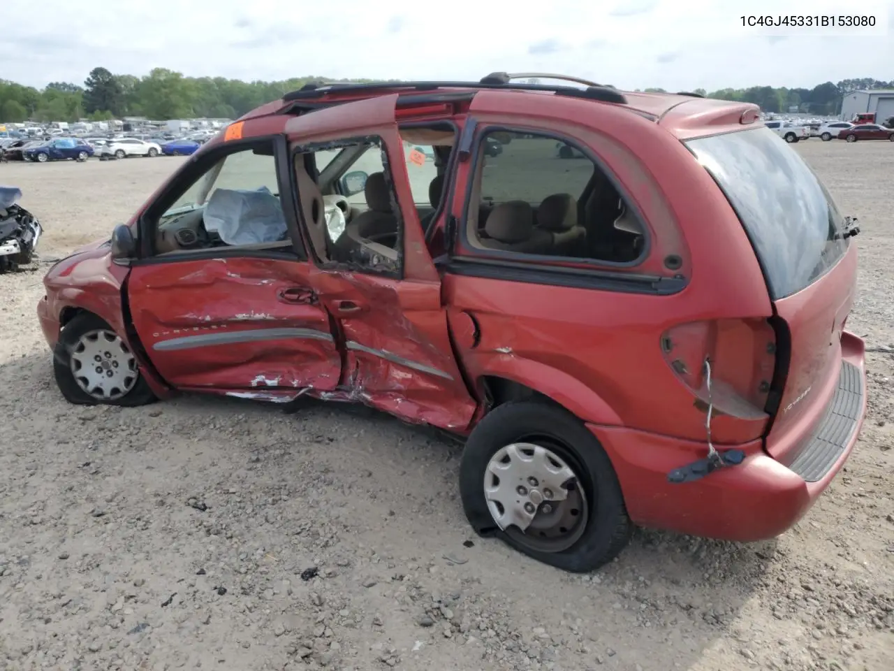2001 Chrysler Voyager Lx VIN: 1C4GJ45331B153080 Lot: 53821365
