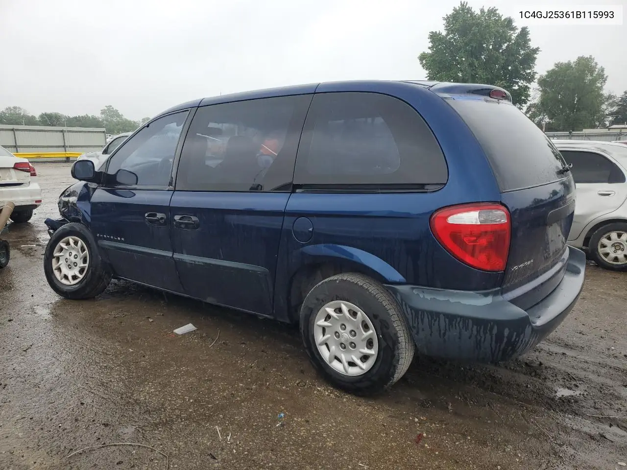 2001 Chrysler Voyager VIN: 1C4GJ25361B115993 Lot: 55822565