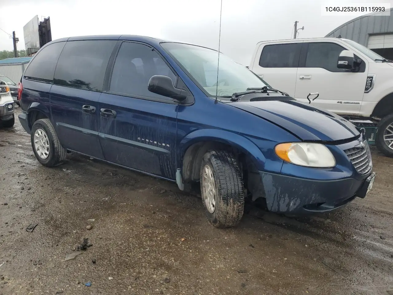 2001 Chrysler Voyager VIN: 1C4GJ25361B115993 Lot: 55822565