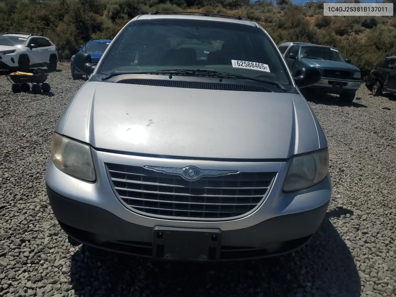 2001 Chrysler Voyager VIN: 1C4GJ25381B137011 Lot: 62588465