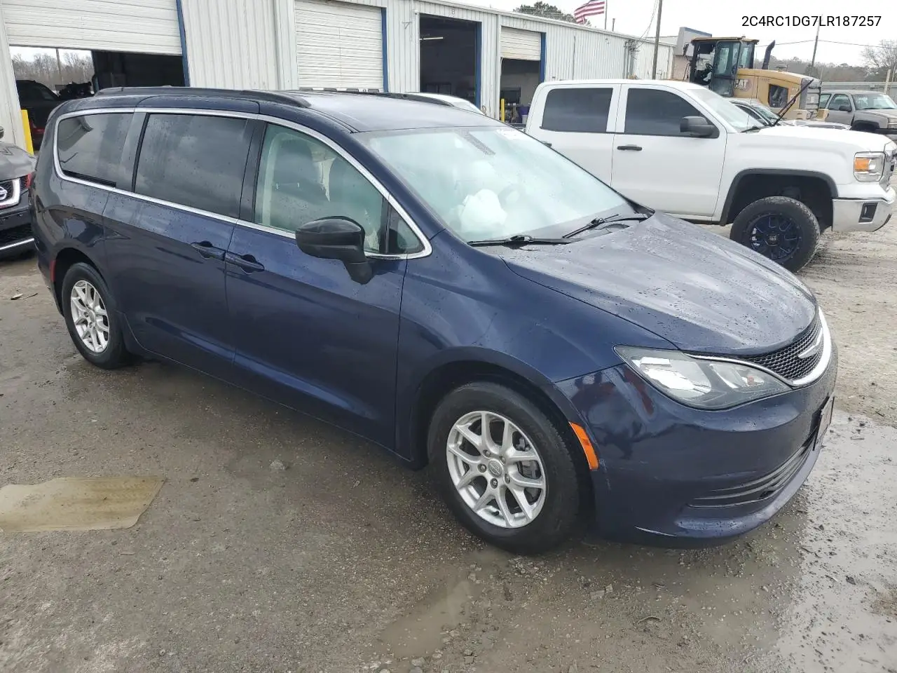 2020 Chrysler Voyager Lxi VIN: 2C4RC1DG7LR187257 Lot: 48172035
