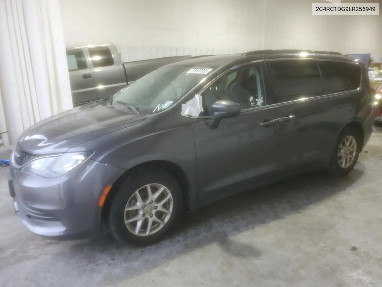2020 Chrysler Voyager Lxi VIN: 2C4RC1DG9LR256949 Lot: 55558855