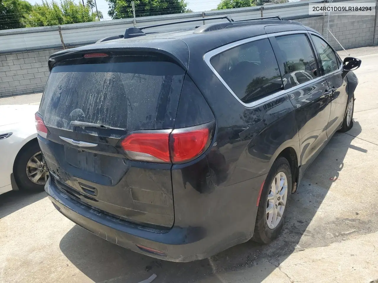 2020 Chrysler Voyager Lxi VIN: 2C4RC1DG9LR184294 Lot: 60447055