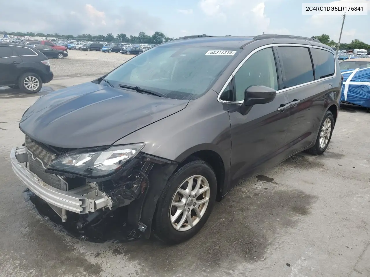 2020 Chrysler Voyager Lxi VIN: 2C4RC1DG5LR176841 Lot: 62317315