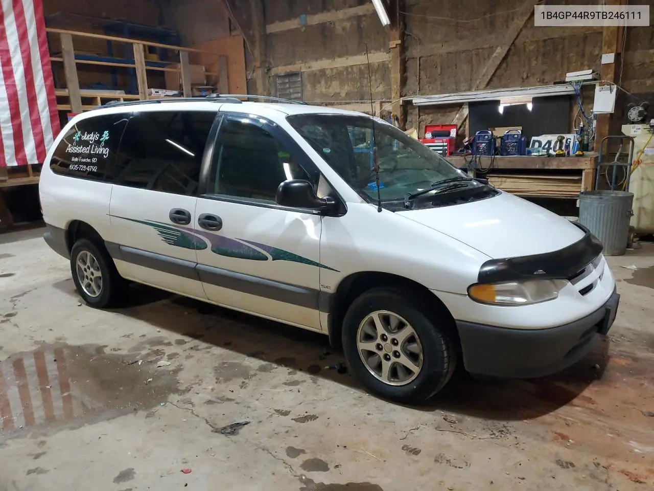 1996 Dodge Grand Caravan Se VIN: 1B4GP44R9TB246111 Lot: 49810925