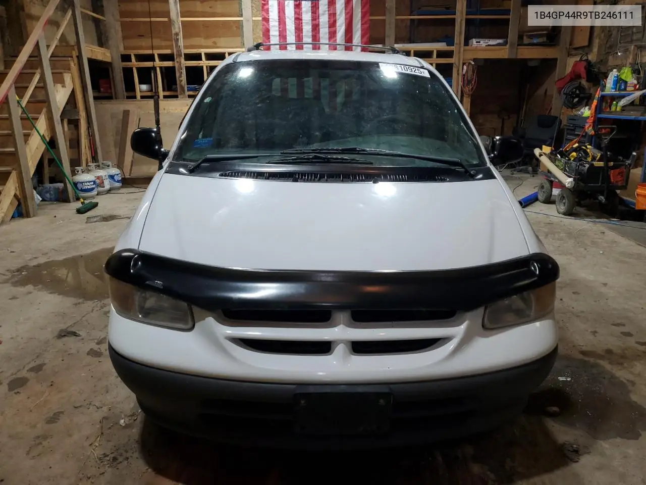 1996 Dodge Grand Caravan Se VIN: 1B4GP44R9TB246111 Lot: 49810925