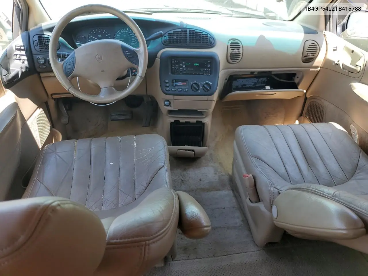 1996 Dodge Grand Caravan Le VIN: 1B4GP54L2TB415788 Lot: 61876575