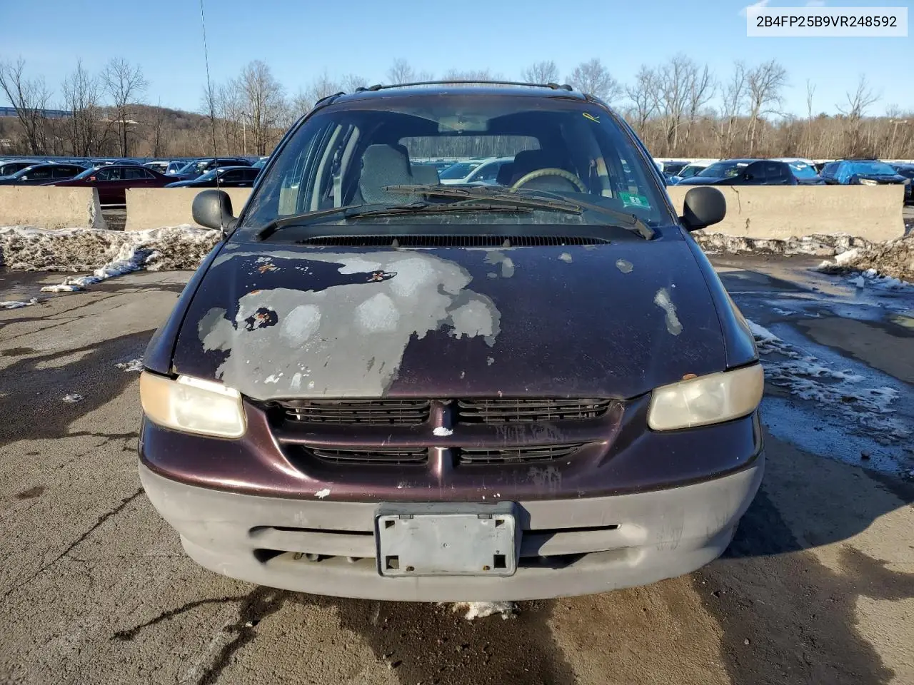 1997 Dodge Caravan VIN: 2B4FP25B9VR248592 Lot: 44271395