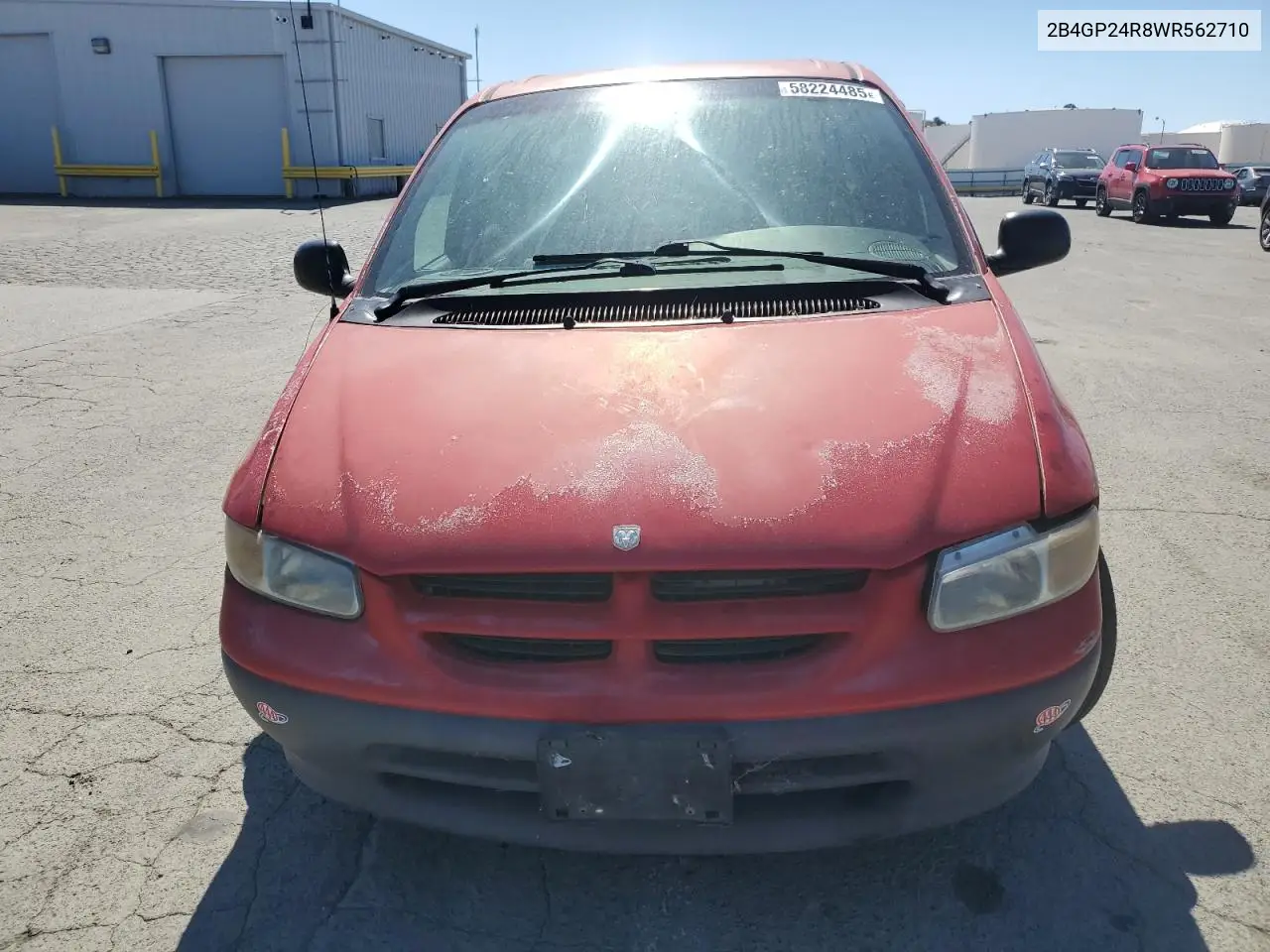 1998 Dodge Grand Caravan VIN: 2B4GP24R8WR562710 Lot: 58224485