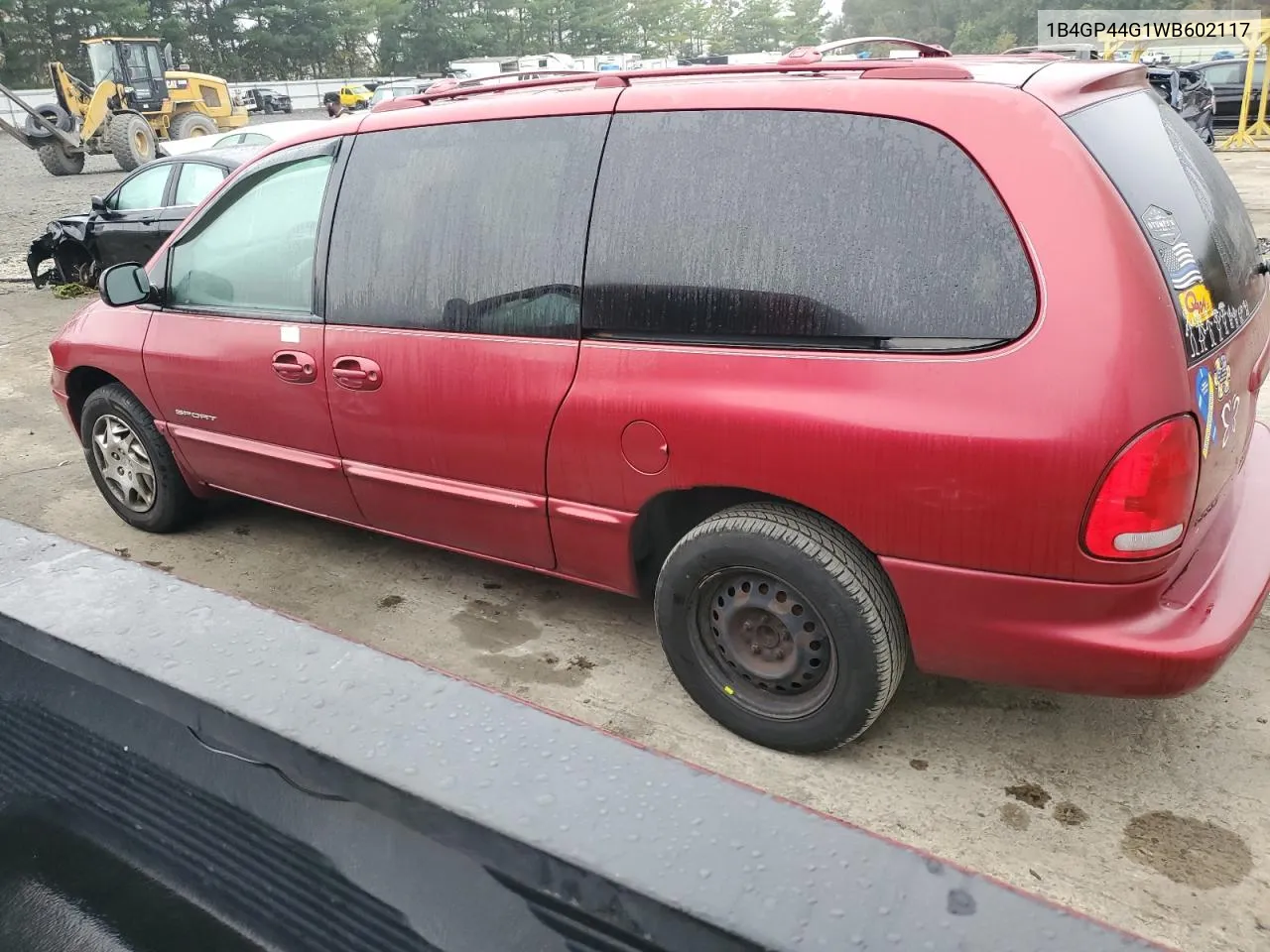 1998 Dodge Grand Caravan Se VIN: 1B4GP44G1WB602117 Lot: 70676553