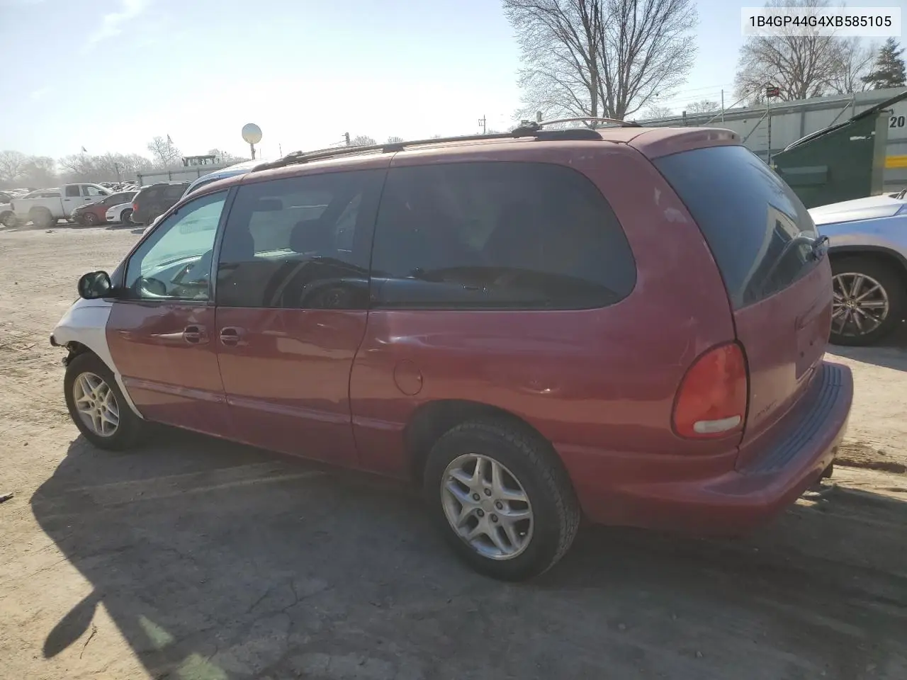1999 Dodge Grand Caravan Se VIN: 1B4GP44G4XB585105 Lot: 48741035