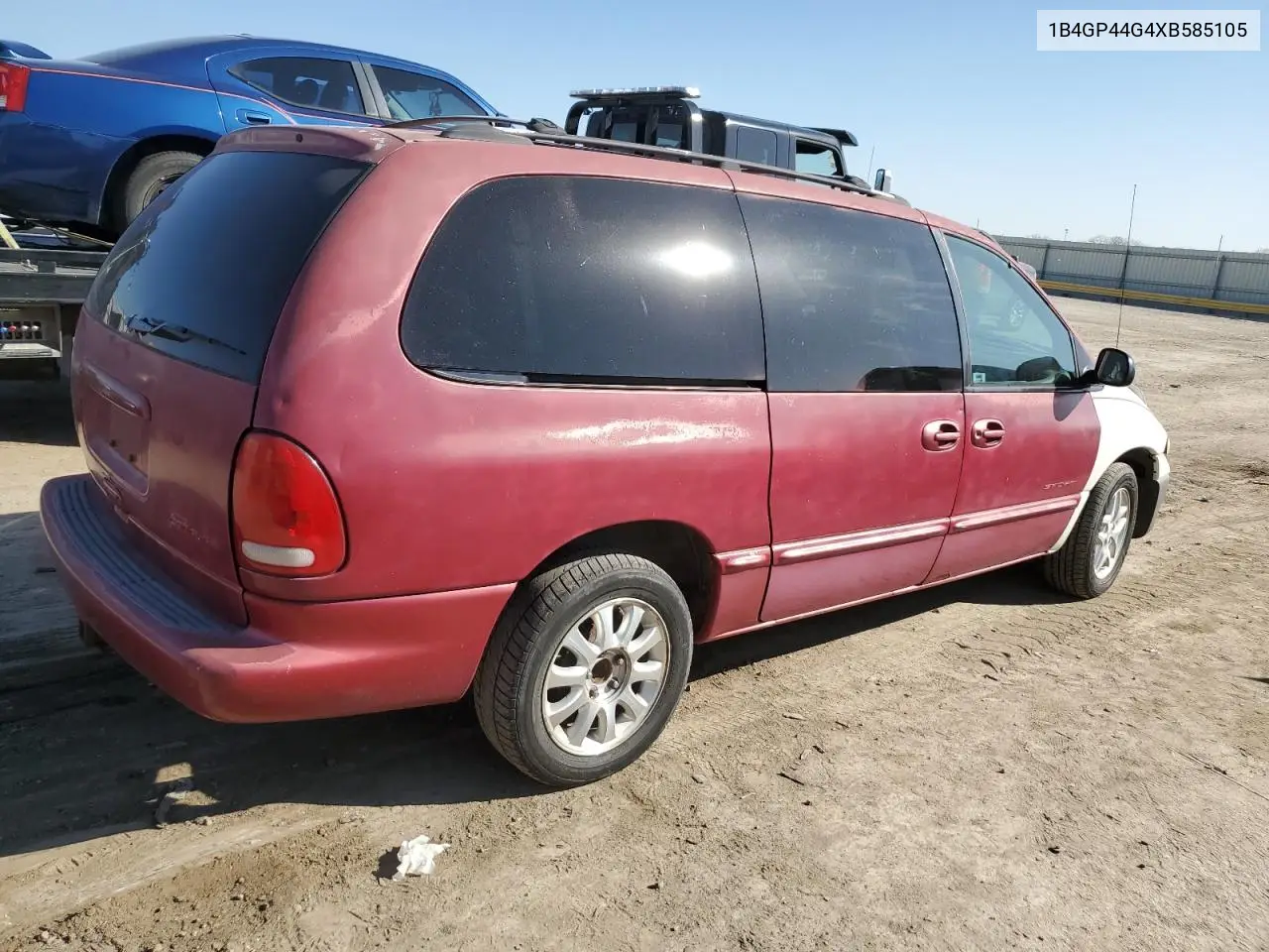 1999 Dodge Grand Caravan Se VIN: 1B4GP44G4XB585105 Lot: 48741035
