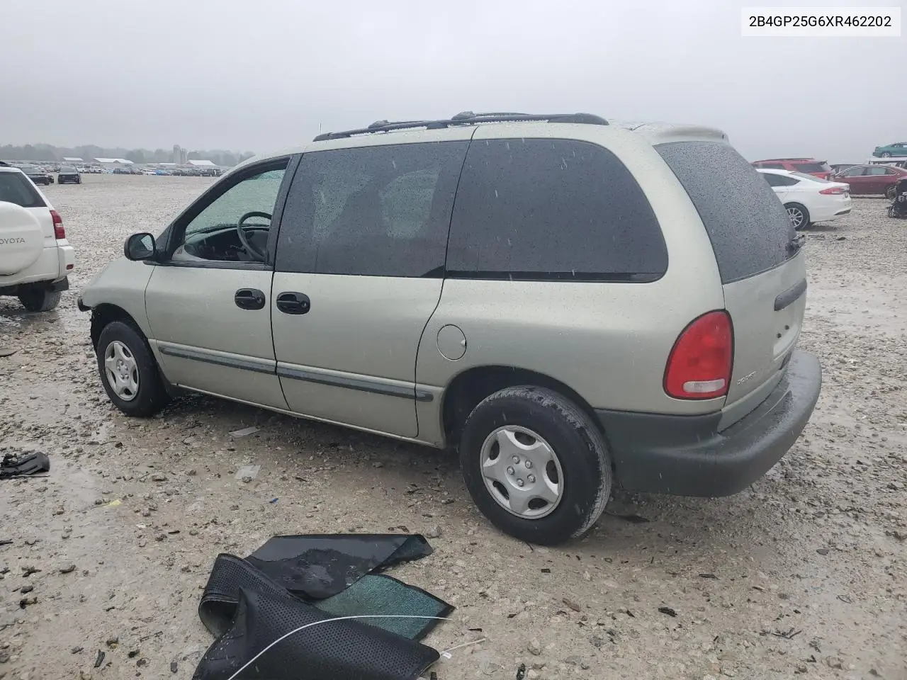 1999 Dodge Caravan VIN: 2B4GP25G6XR462202 Lot: 58992235