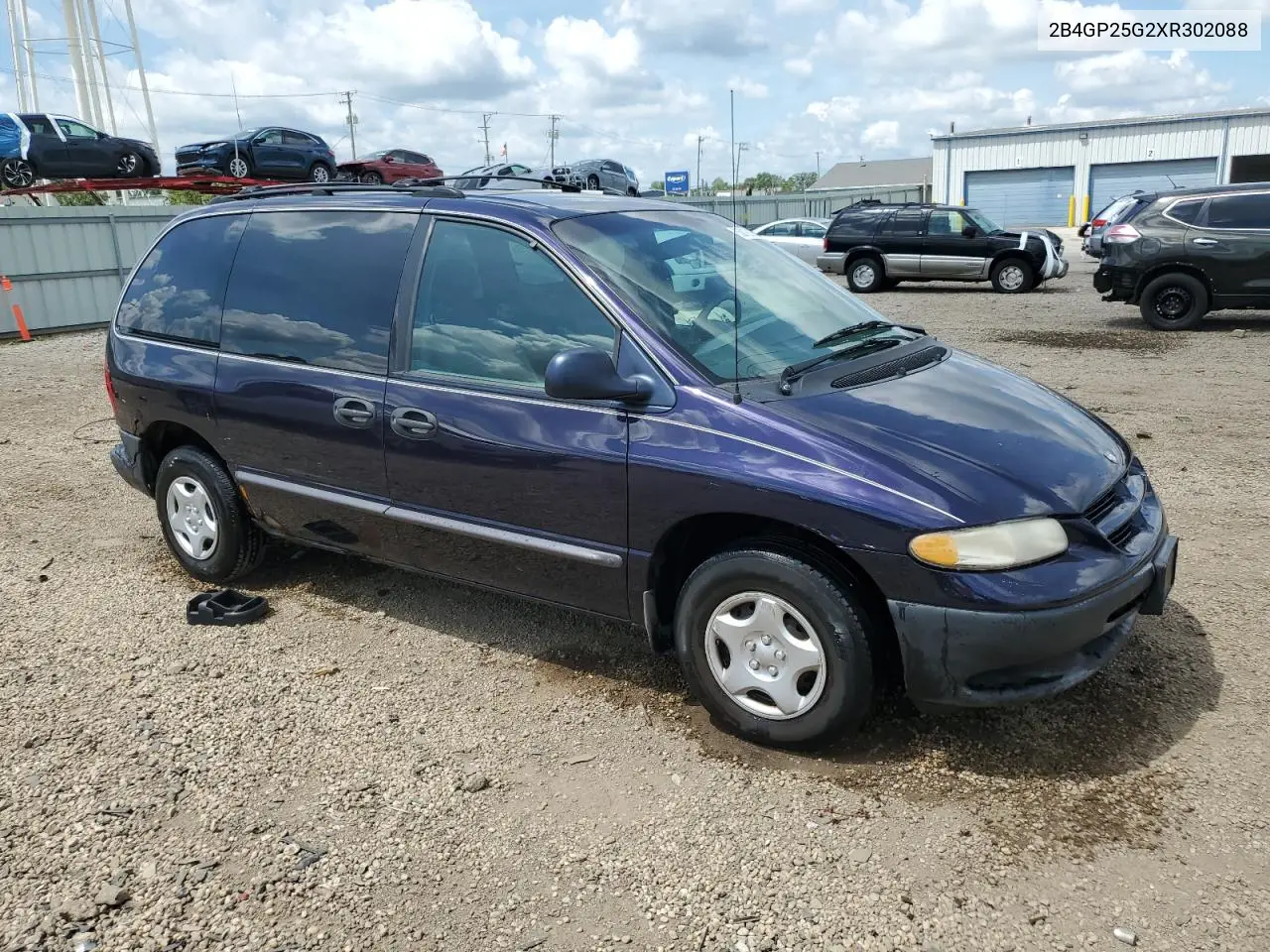 1999 Dodge Caravan VIN: 2B4GP25G2XR302088 Lot: 63012035