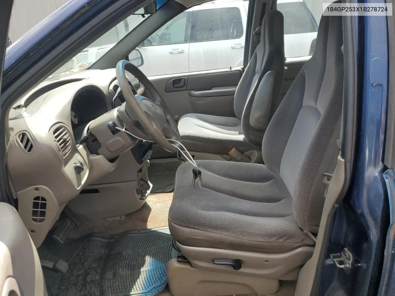 2001 Dodge Caravan Se VIN: 1B4GP253X1B278724 Lot: 56386365