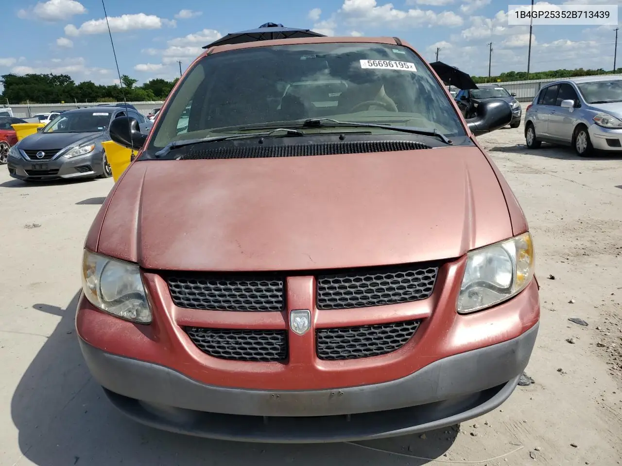 2002 Dodge Caravan Se VIN: 1B4GP25352B713439 Lot: 56696195