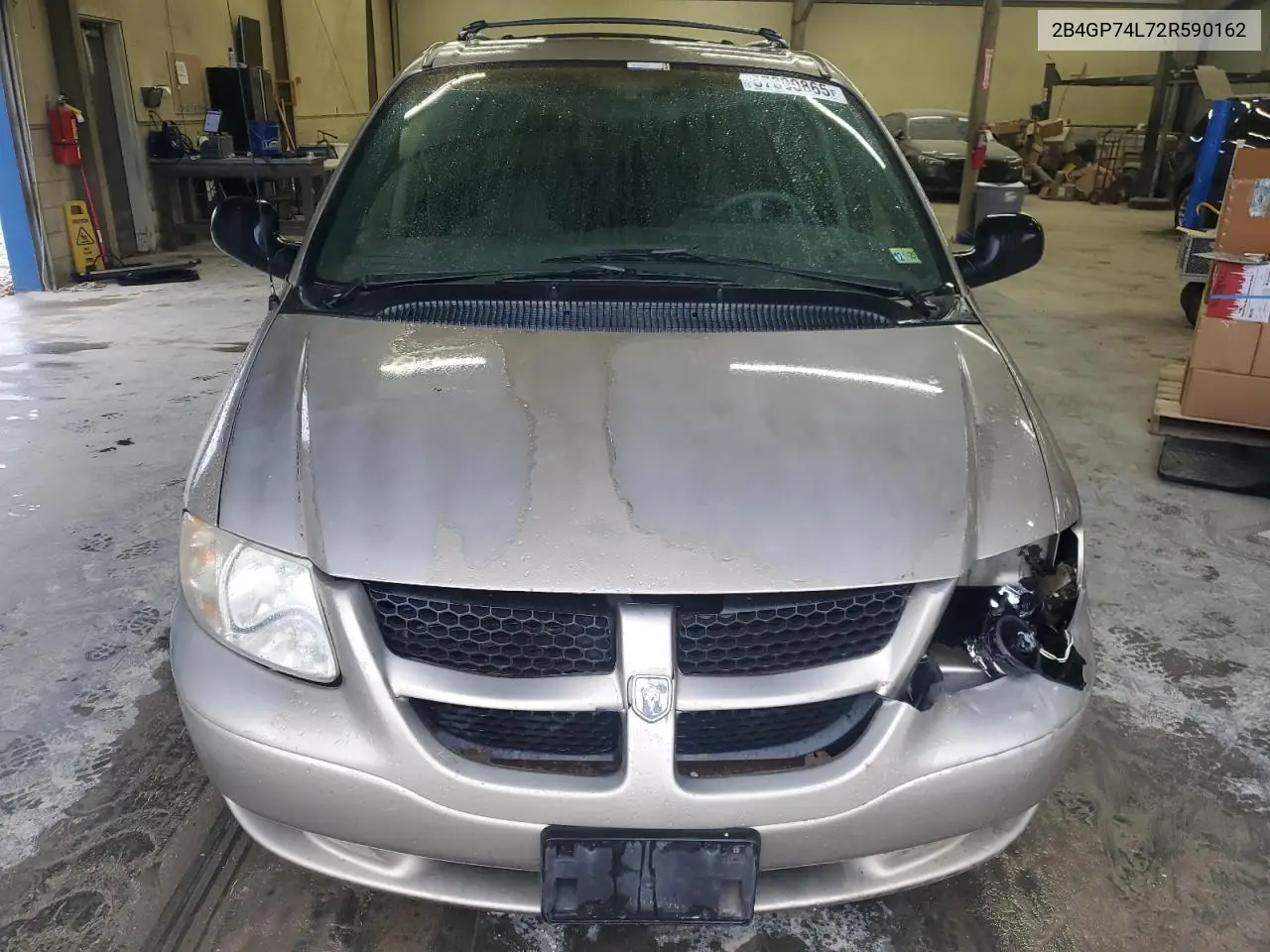2002 Dodge Grand Caravan Ex VIN: 2B4GP74L72R590162 Lot: 57000865