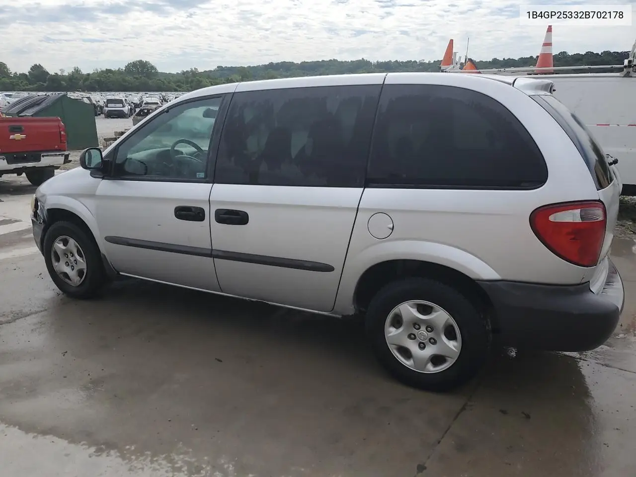 2002 Dodge Caravan Se VIN: 1B4GP25332B702178 Lot: 62665425