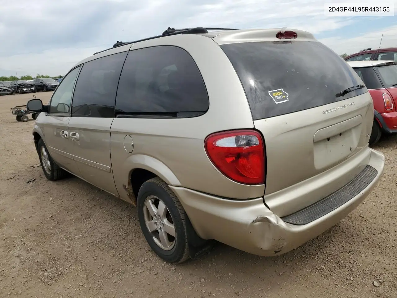 2005 Dodge Grand Caravan Sxt VIN: 2D4GP44L95R443155 Lot: 56645155