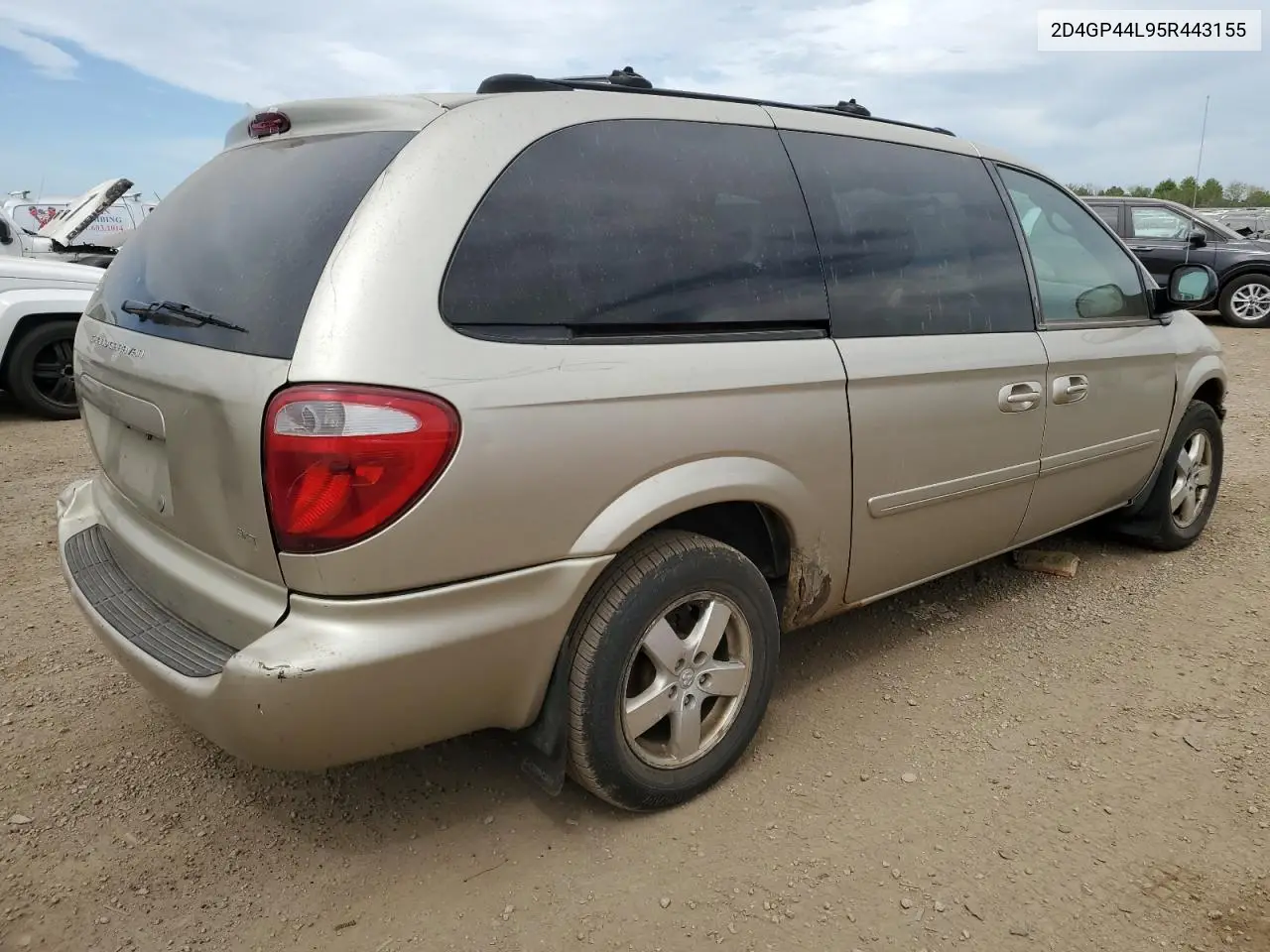 2005 Dodge Grand Caravan Sxt VIN: 2D4GP44L95R443155 Lot: 56645155