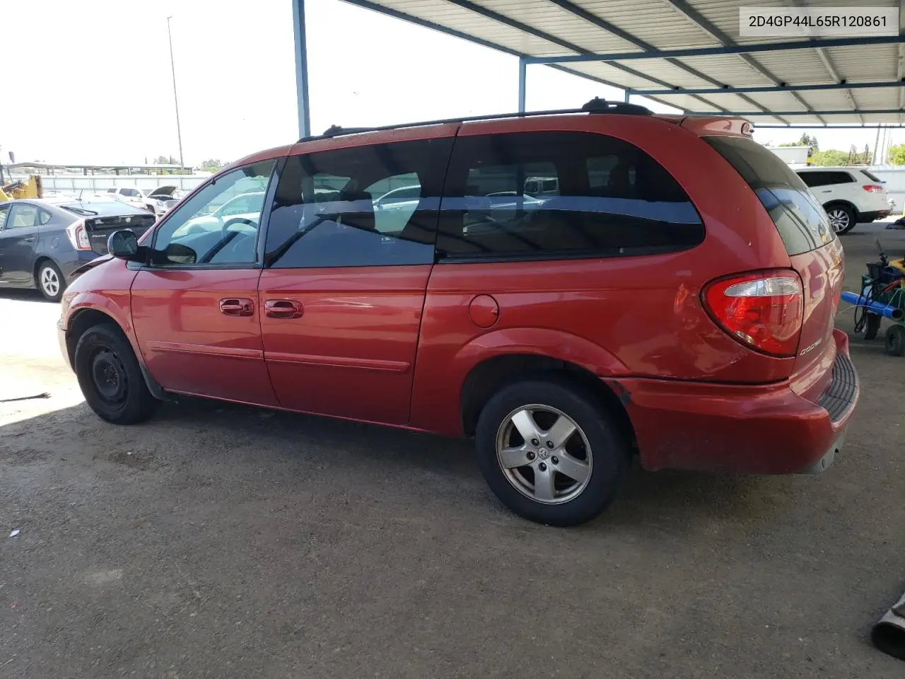 2005 Dodge Grand Caravan Sxt VIN: 2D4GP44L65R120861 Lot: 57040565