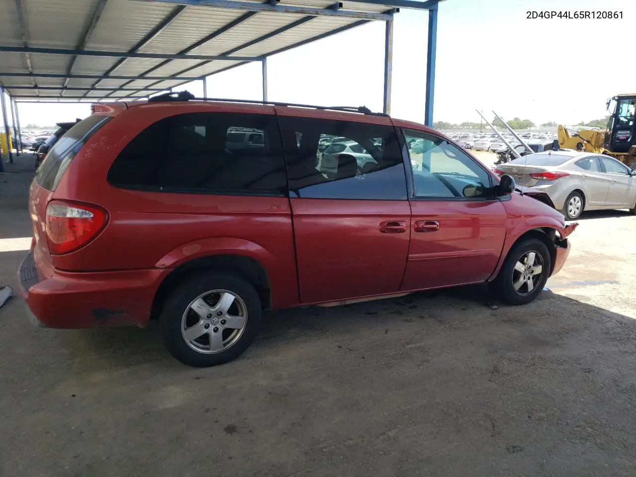 2005 Dodge Grand Caravan Sxt VIN: 2D4GP44L65R120861 Lot: 57040565