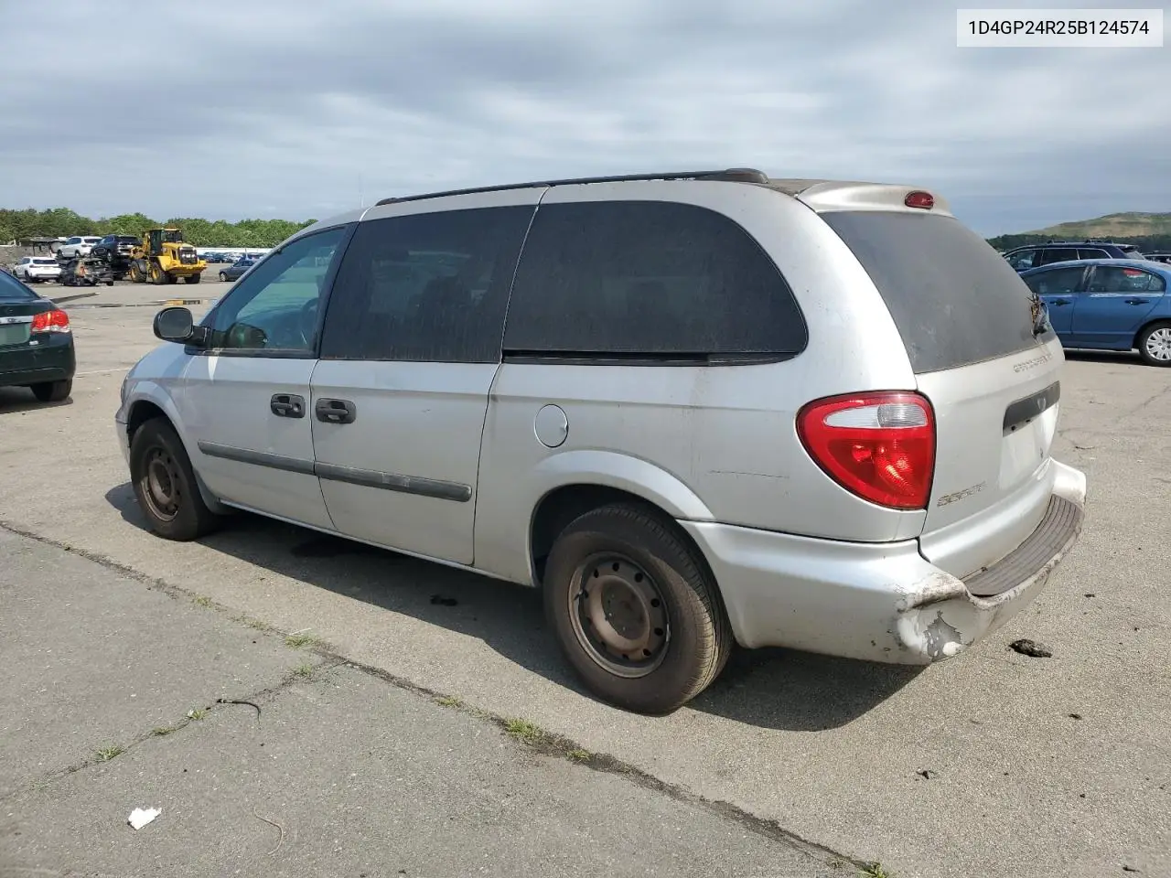 2005 Dodge Grand Caravan Se VIN: 1D4GP24R25B124574 Lot: 62271105