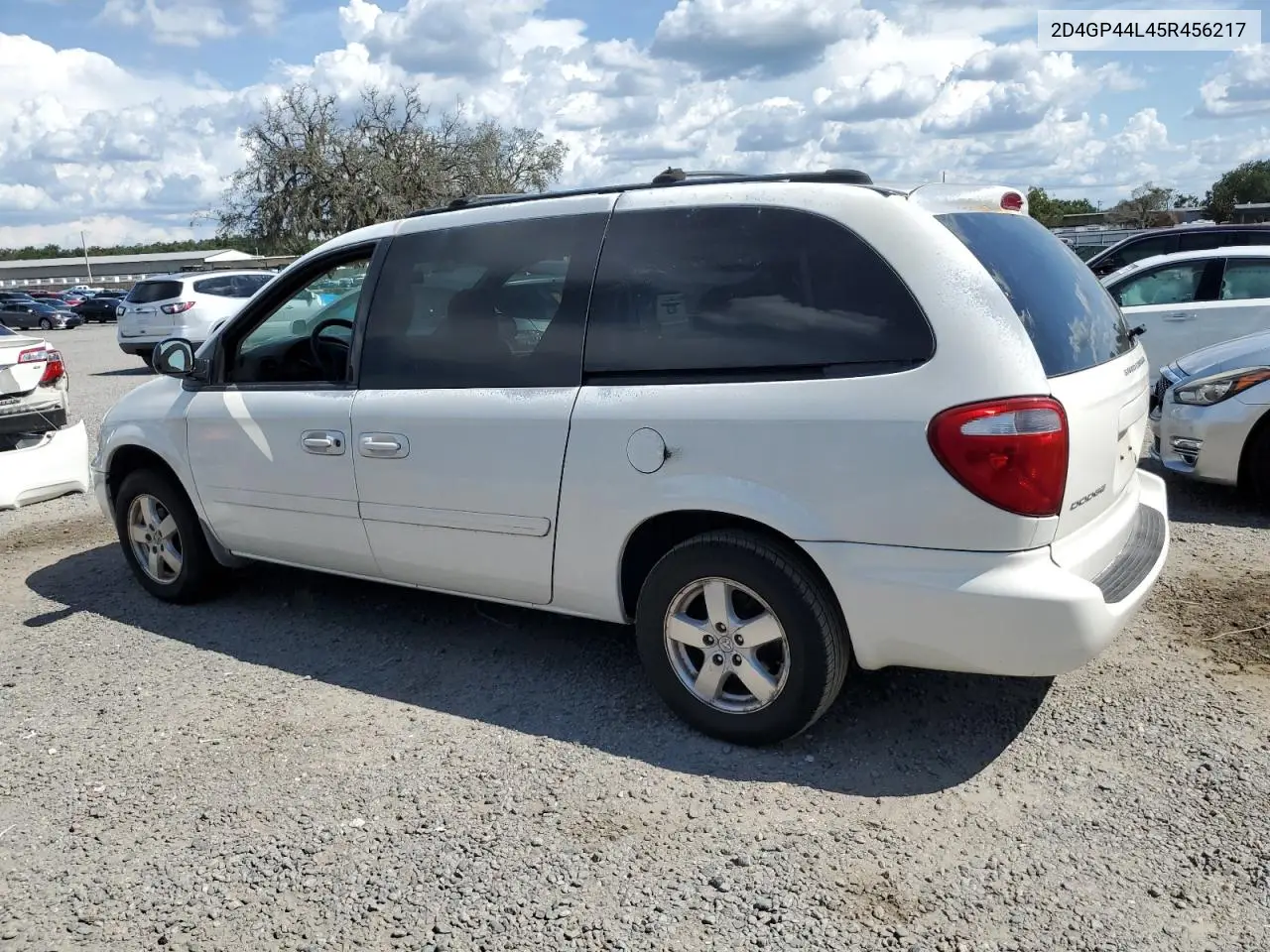 2005 Dodge Grand Caravan Sxt VIN: 2D4GP44L45R456217 Lot: 62362355
