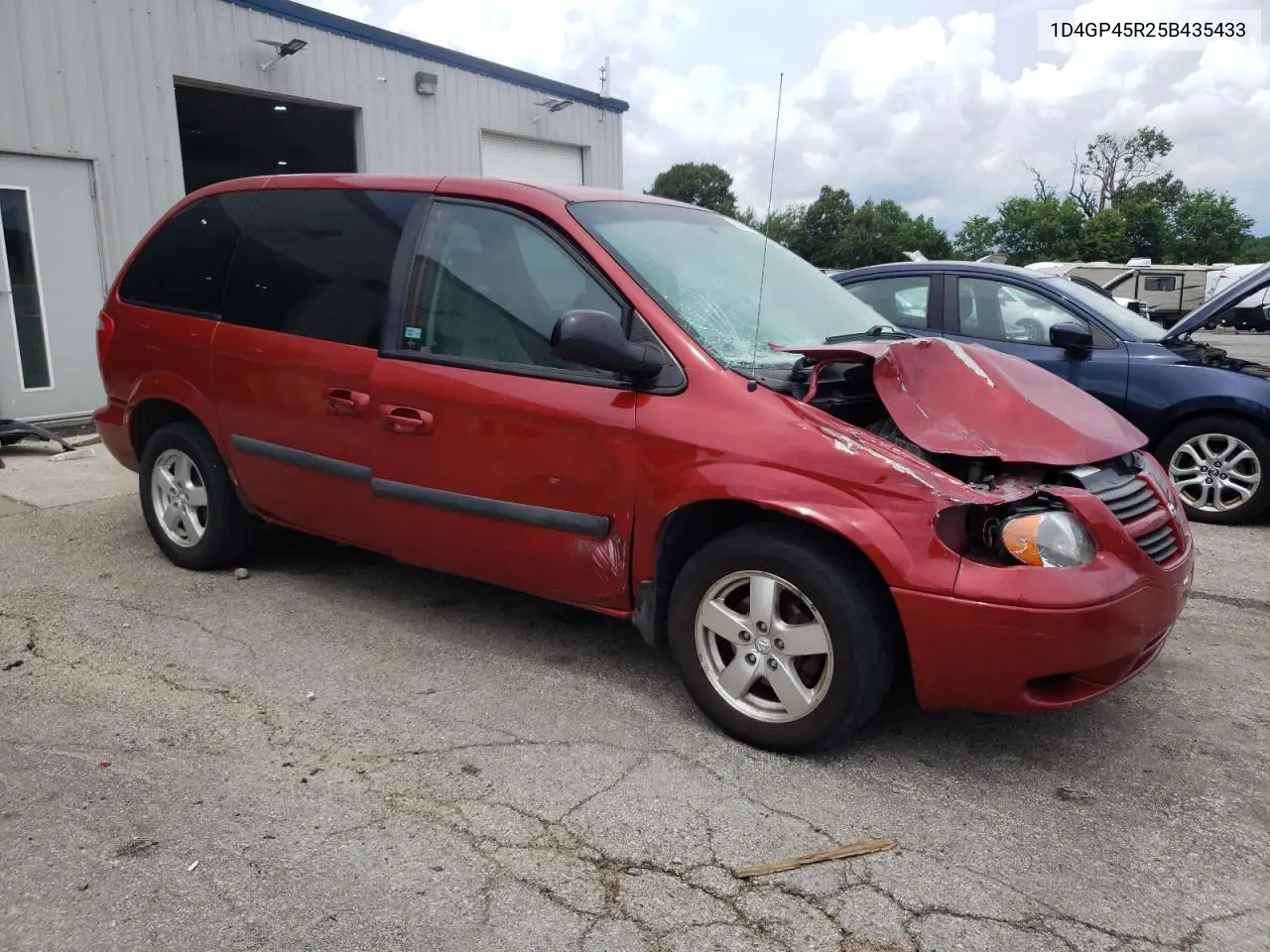 2005 Dodge Caravan Sxt VIN: 1D4GP45R25B435433 Lot: 62675015