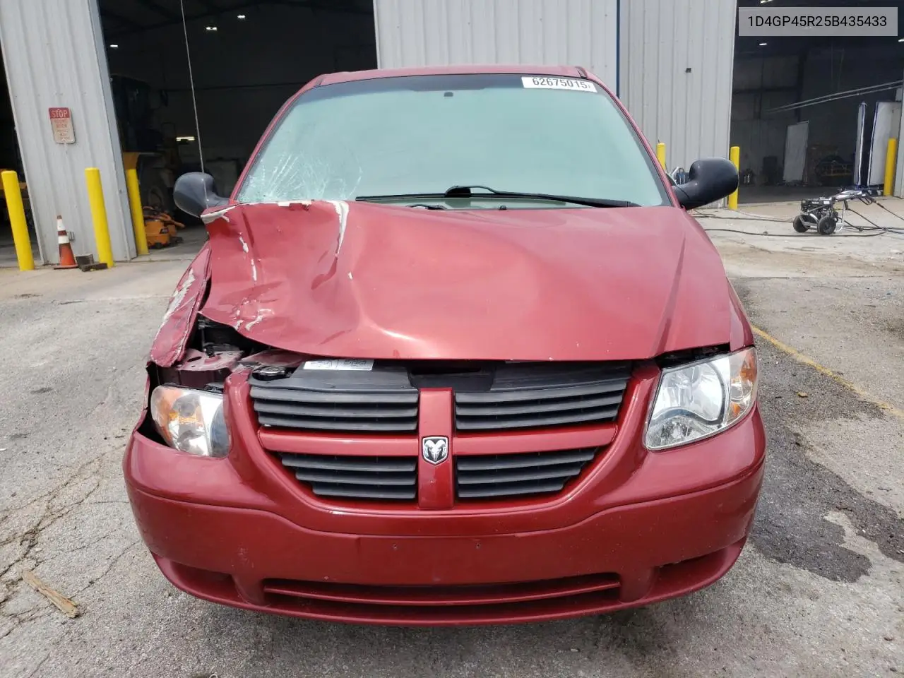 2005 Dodge Caravan Sxt VIN: 1D4GP45R25B435433 Lot: 62675015