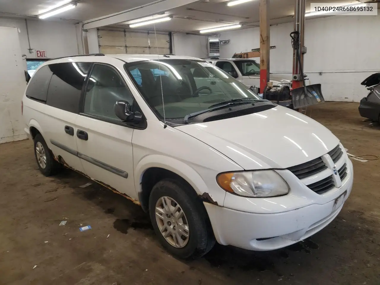 2006 Dodge Grand Caravan Se VIN: 1D4GP24R66B695132 Lot: 62541885