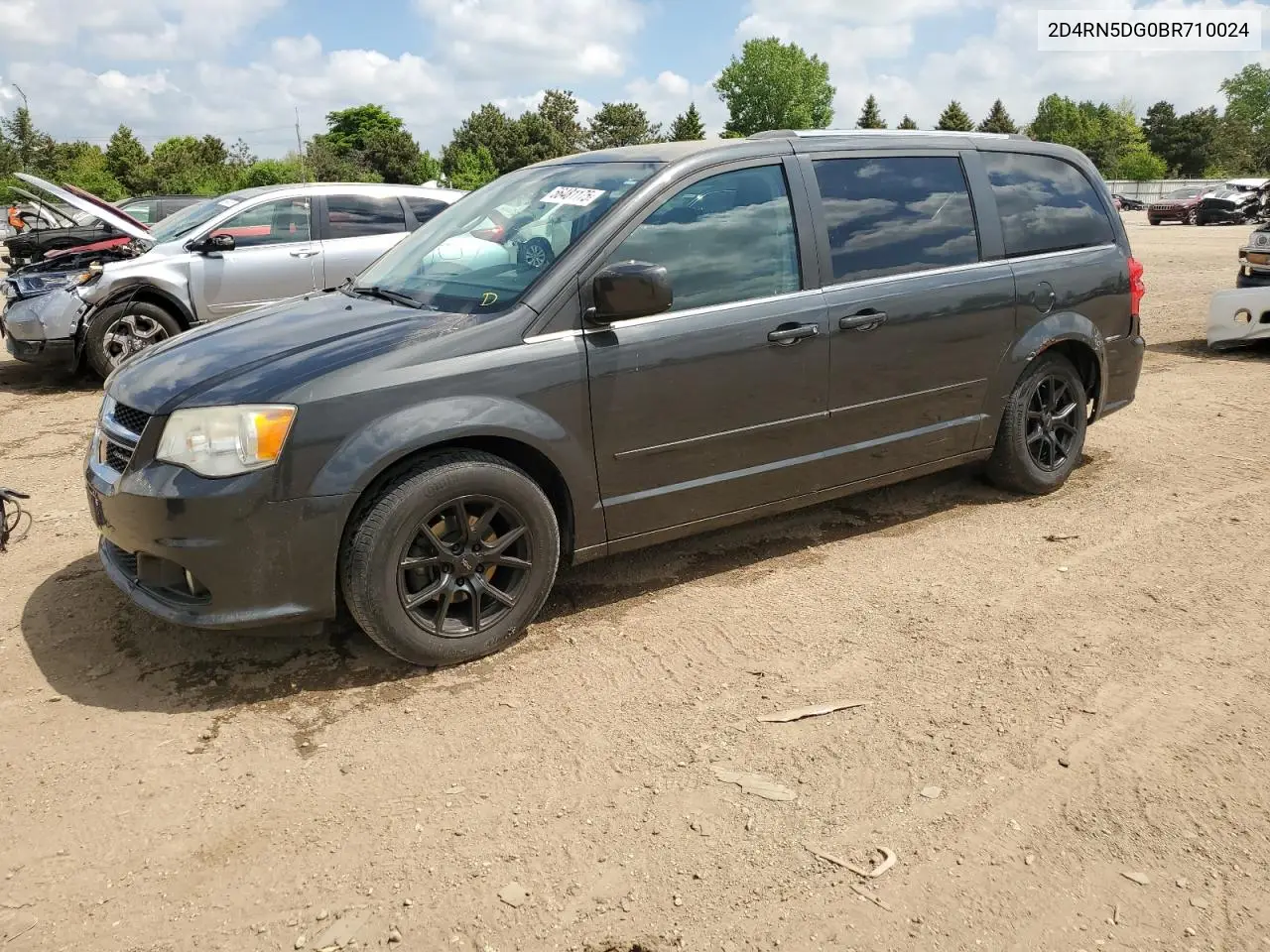 2011 Dodge Grand Caravan Crew VIN: 2D4RN5DG0BR710024 Lot: 56481175