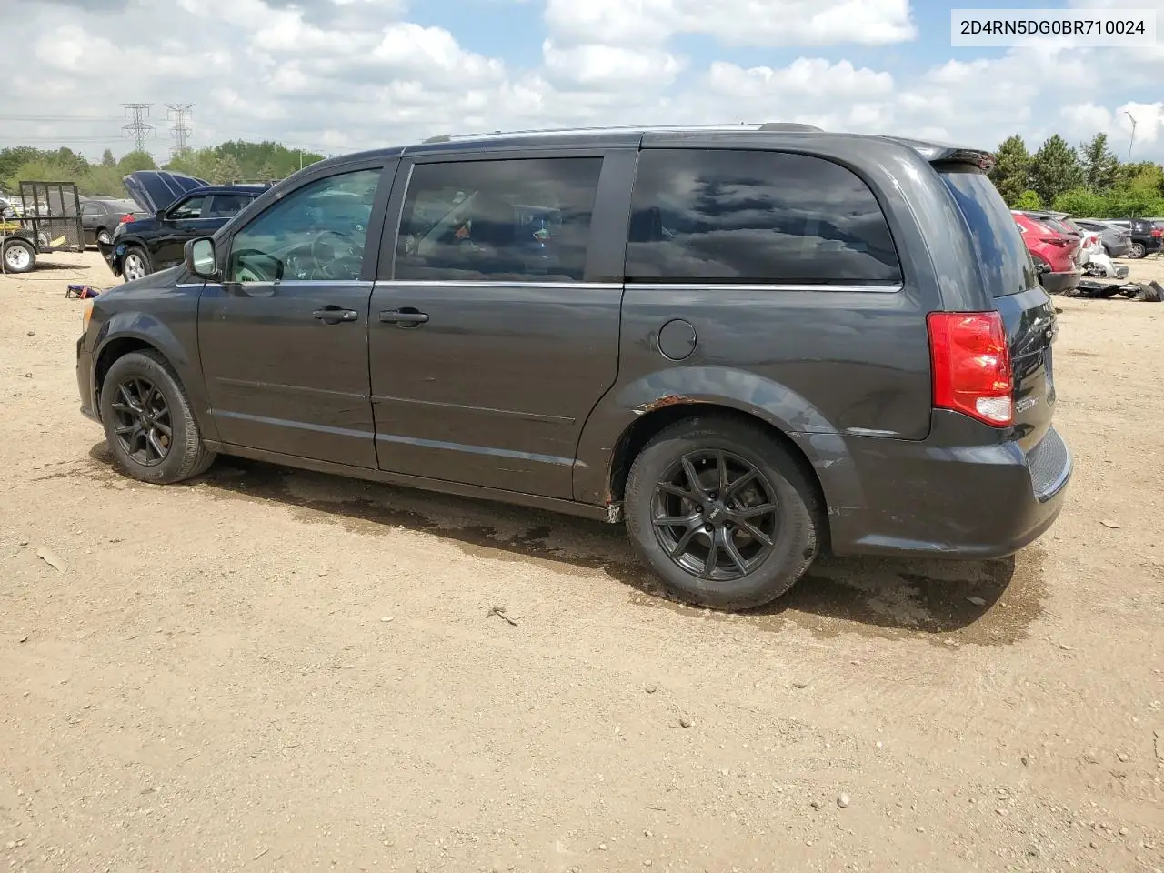 2011 Dodge Grand Caravan Crew VIN: 2D4RN5DG0BR710024 Lot: 56481175