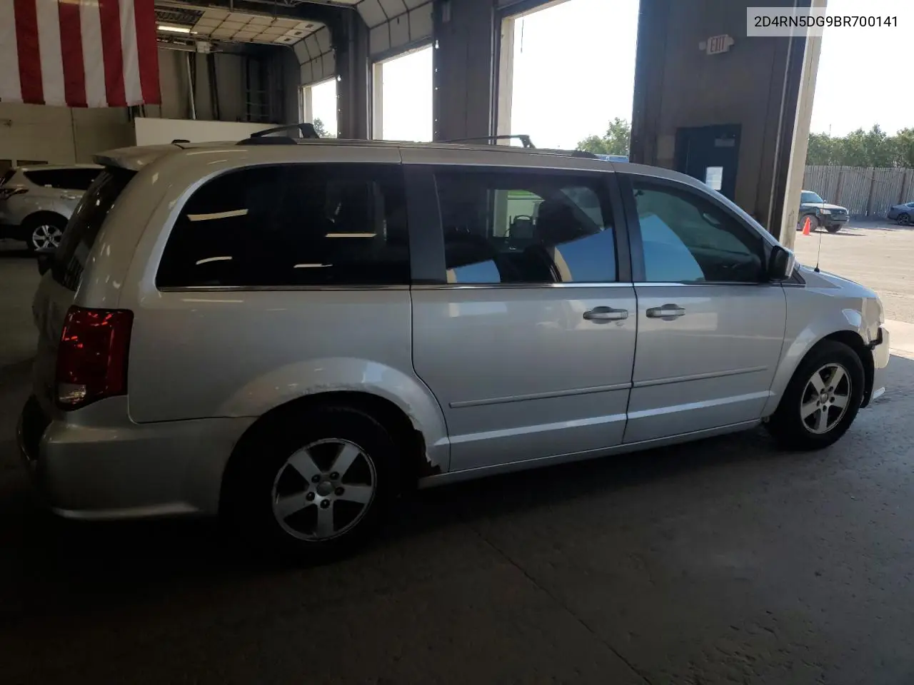2011 Dodge Grand Caravan Crew VIN: 2D4RN5DG9BR700141 Lot: 56925095
