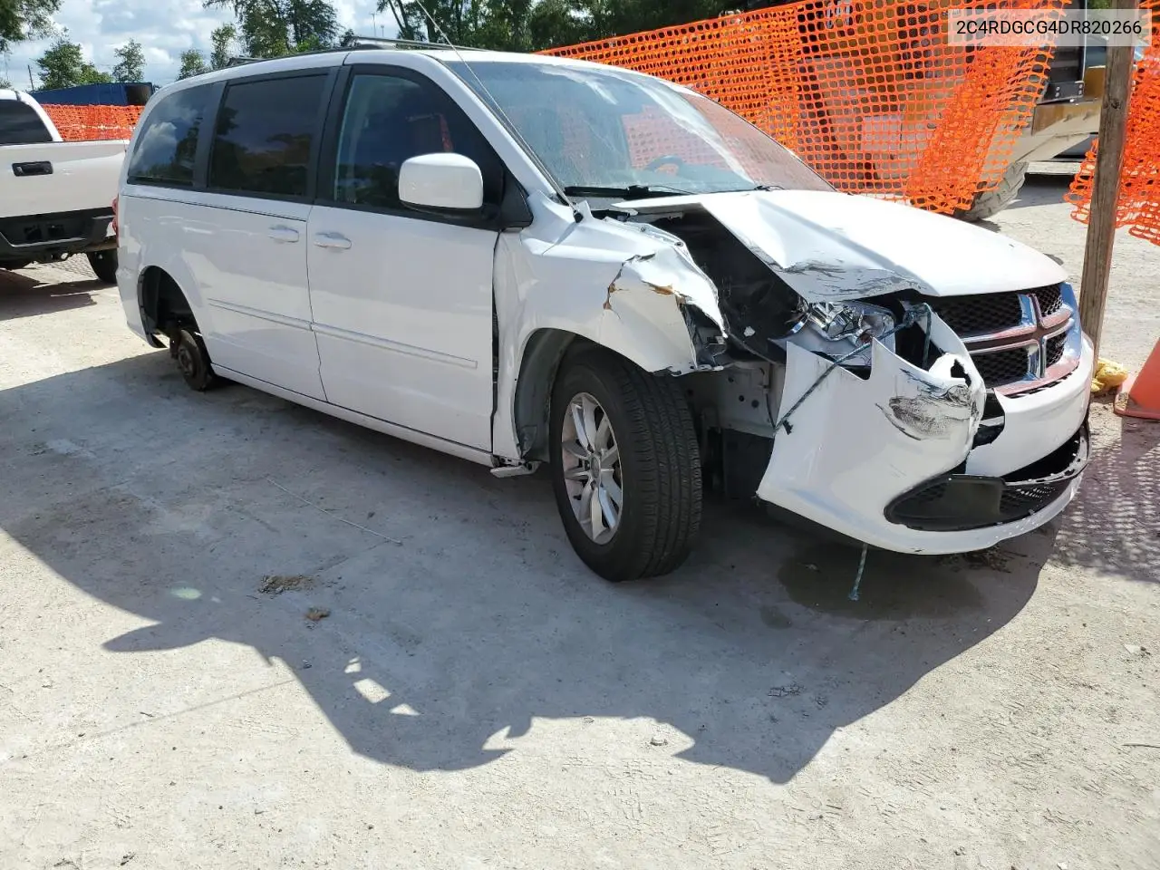 2013 Dodge Grand Caravan Sxt VIN: 2C4RDGCG4DR820266 Lot: 56103015