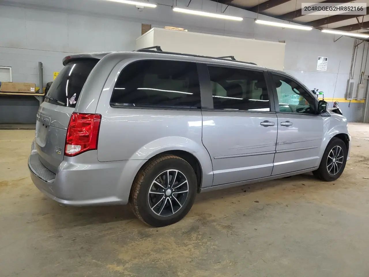 2017 Dodge Grand Caravan Gt VIN: 2C4RDGEG2HR852166 Lot: 62070495