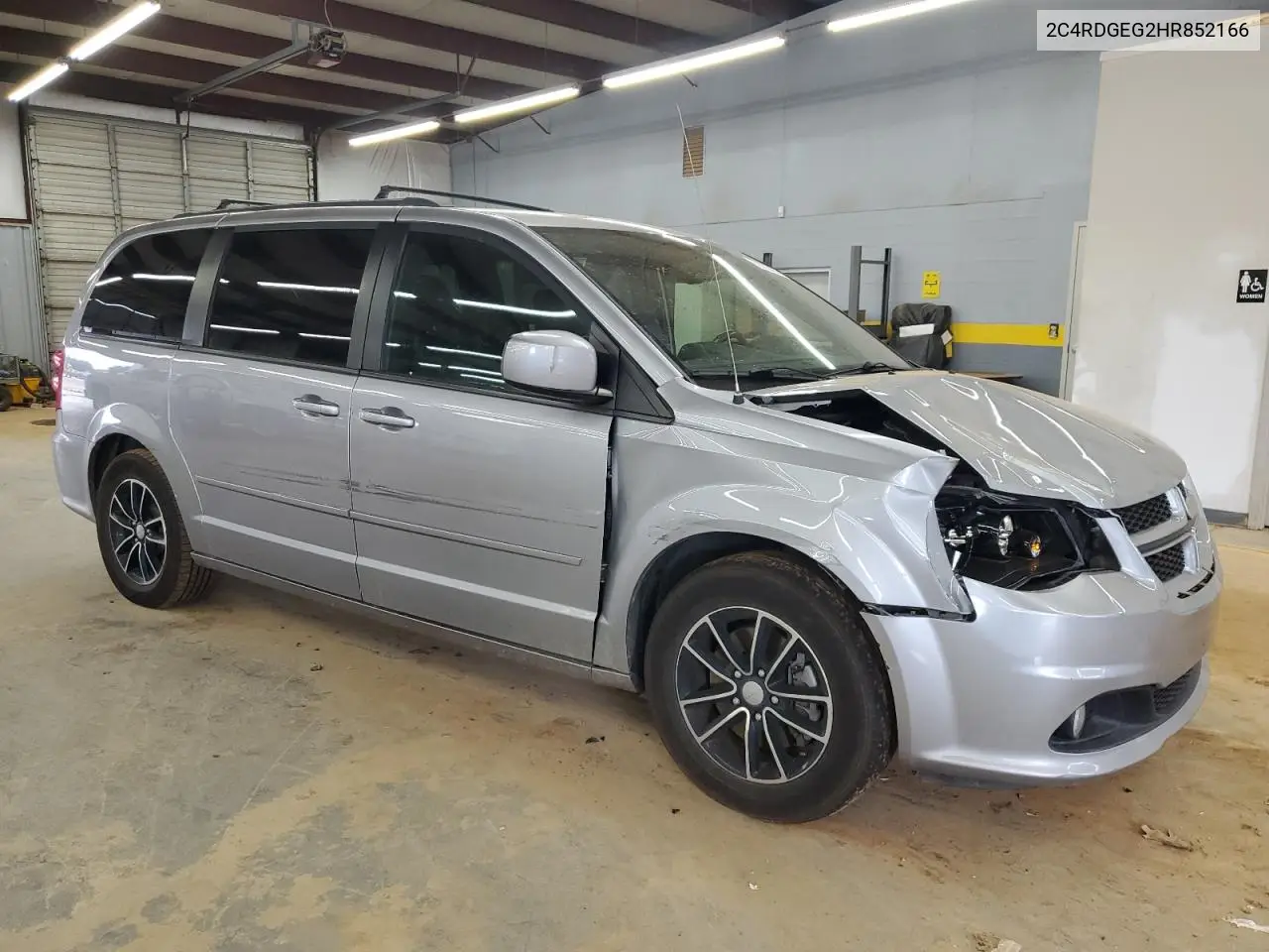 2017 Dodge Grand Caravan Gt VIN: 2C4RDGEG2HR852166 Lot: 62070495