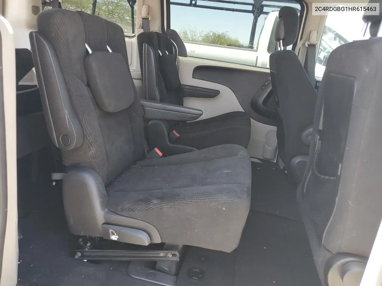 2017 Dodge Grand Caravan Se VIN: 2C4RDGBG1HR615463 Lot: 62785235