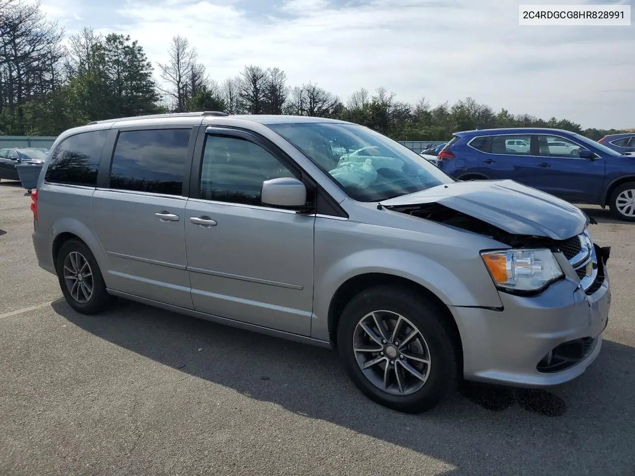 2017 Dodge Grand Caravan Sxt VIN: 2C4RDGCG8HR828991 Lot: 62966375