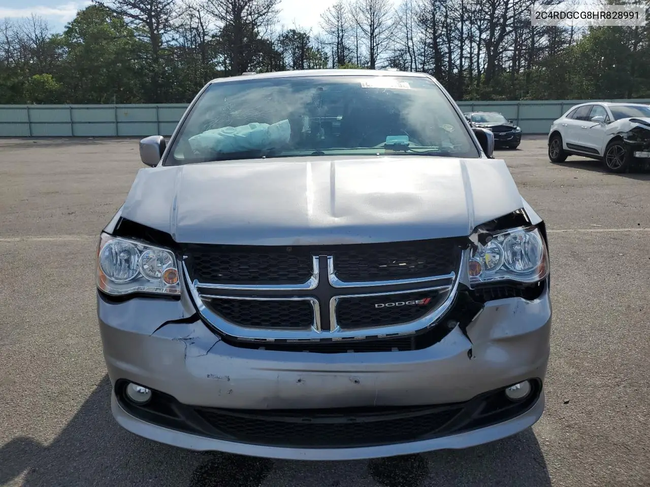 2017 Dodge Grand Caravan Sxt VIN: 2C4RDGCG8HR828991 Lot: 62966375