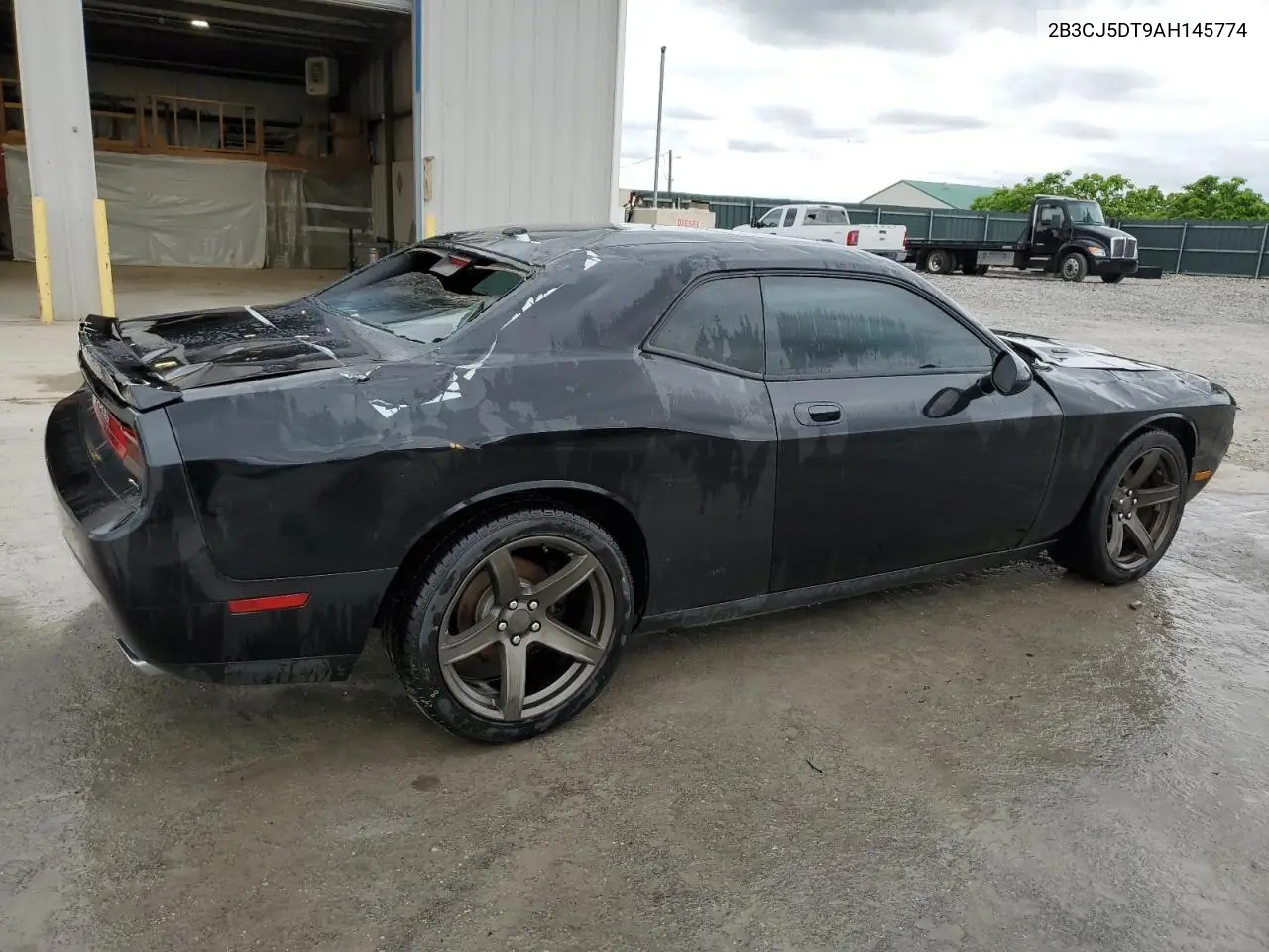 2010 Dodge Challenger R/T VIN: 2B3CJ5DT9AH145774 Lot: 55851055